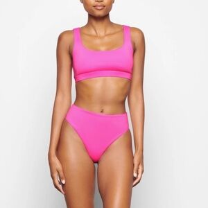 NWT Skims Swim Tank Bikini Top new pink taffy